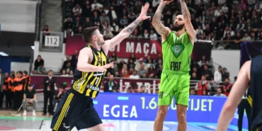 TOFAŞ, Fenerbahçe Beko’ya tek sayıyla yenildi haberi