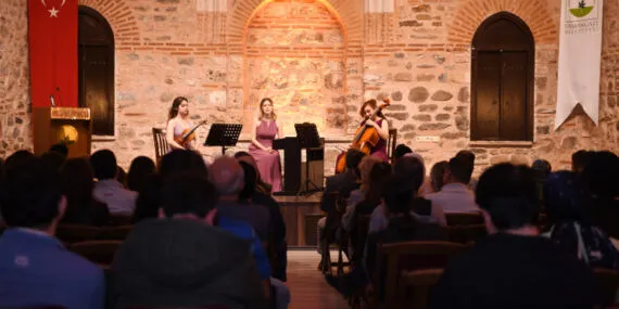 Terra Trio Bursa Osmangazi’de sahne aldı