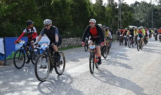 Trans Taurus Dağ Bisikleti Etap Yarışları devam ediyor haberi