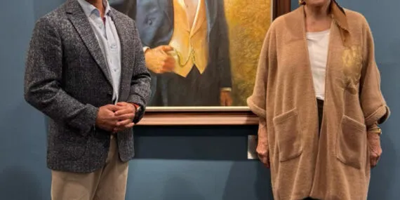 Türkan Şoray Atatürk'ün portresini gördüğünde duygusal anlar yaşadı haberi