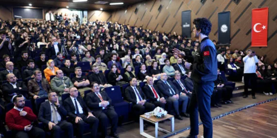 Uzaya çıkan ikinci astronot Sakarya'da: Uzaydan dünyayı görmek tarifsizdi haberi