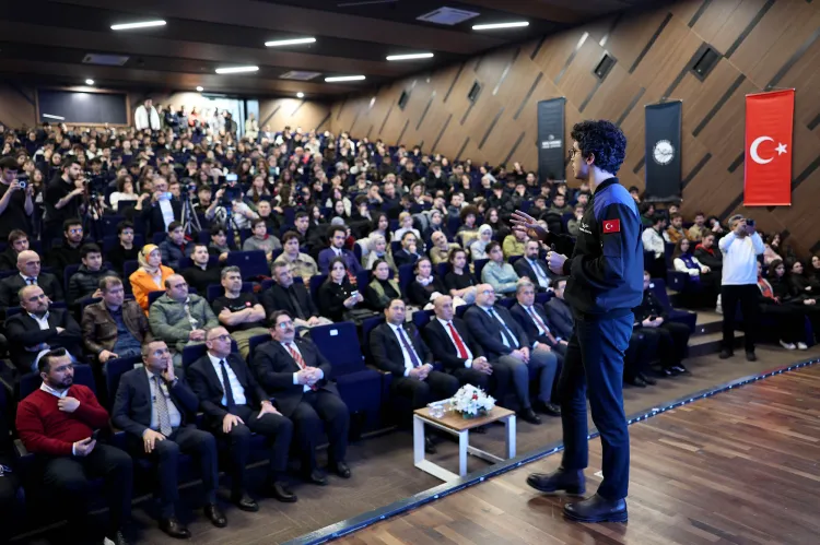 Uzaya çıkan ikinci astronot Sakarya'da: Uzaydan dünyayı görmek tarifsizdi haberi