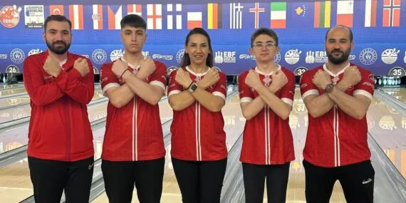 Bayburt Üniversitesi’nden Tarihi Bowling Başarısına Büyük Katkı! Haberi