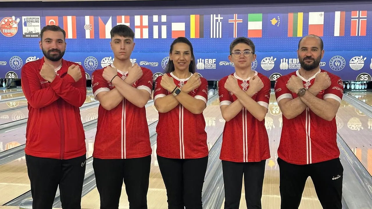 Bayburt Üniversitesi'nden Tarihi Bowling Başarısına Büyük Katkı! Haberi