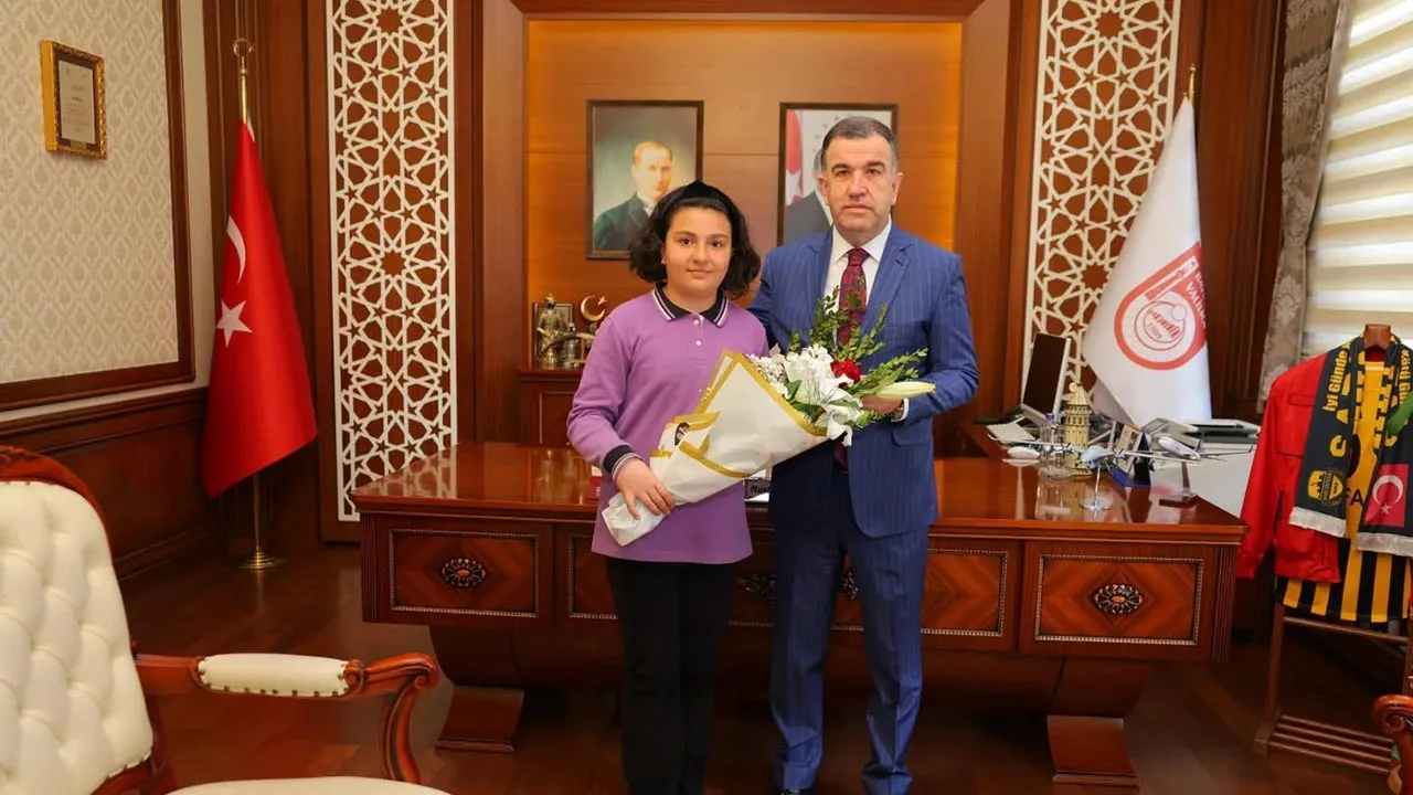 Bayburt Valisi Eldivan'dan 23 Nisan Mesajı: TBMM'nin 105. Yılında Milli İrade Vurgusu Haberi