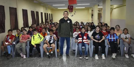 Bayburt’ta Öğrencilere Sahipsiz Hayvan Sevgisi Aşılandı Haberi