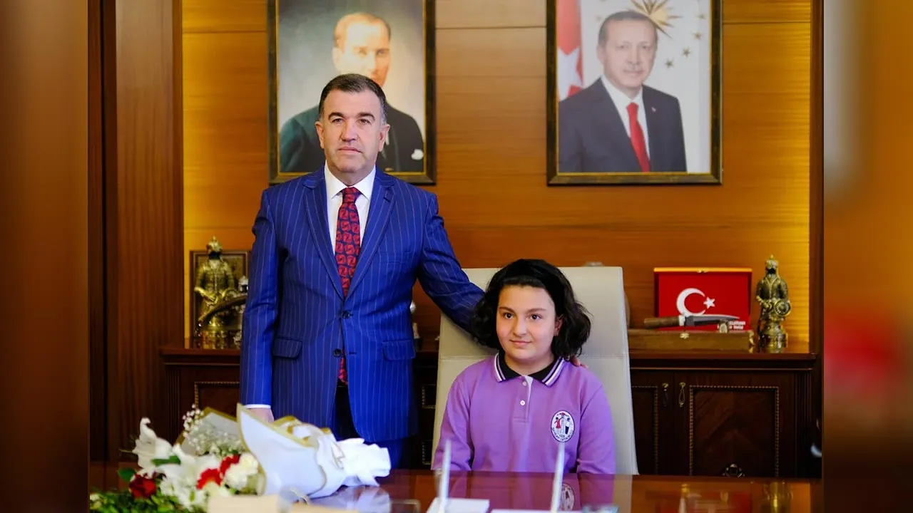 Minik Aslı, Bayburt'un Temsili Valisi Oldu: 23 Nisan'da Unutulmaz Anlar Haberi