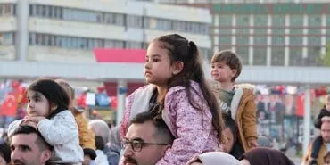 "Elif'in Düşleri" 23 Nisan şenliklerine katıldı haberi