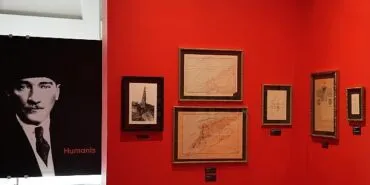 "Karanlıkta Akan Bir Yıldız: Mustafa Kemal Atatürk" sergisi İstanbul’da açıldı haberi