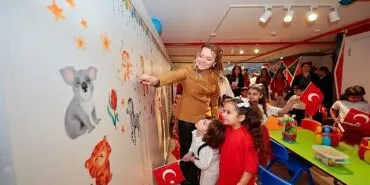 ‘Mutlu Çocuklar’ yenilenmiş sınıflarına kavuştu haberi