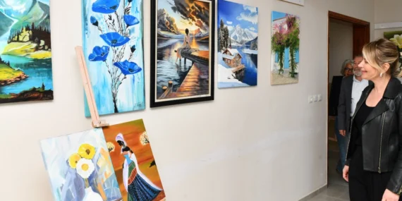 Kaklıç Sanat Akademisi’nin yıl sonu sergisi büyük ilgi gördü haberi