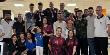Ankara'da Bowling Şöleni, Kul Kardeşler Madalyalarla Döndü! Haberi