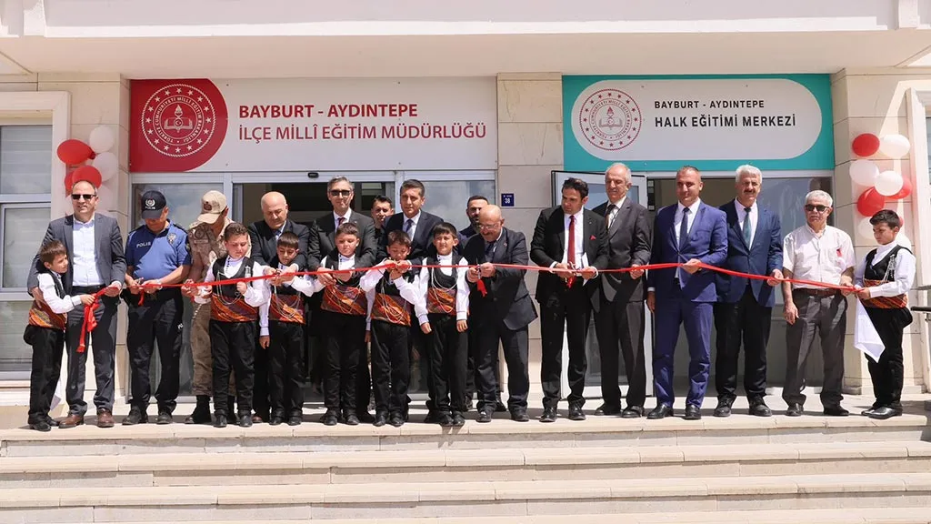 Aydıntepe Halk Eğitim Merkezi Yıl Sonu Sergisi, El Emeği Göz Nuru Ürünler Beğeniye Sunuldu! Haberi