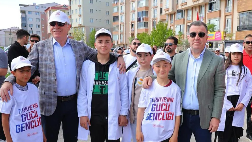 Bayburt Belediye Başkanı Memiş'in 19 Mayıs Atatürk'ü Anma, Gençlik ve Spor Bayramı Mesajı Haberi