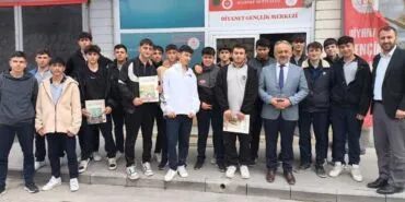 Bayburt Müftüsü Danacı Lise Öğrencileri ile Bir Araya Geldi Haberi
