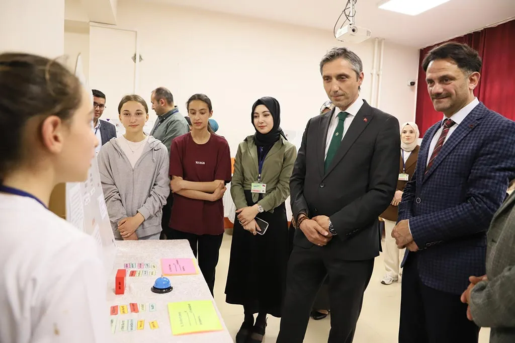 Bayburt Sancaktepe İlkokulu/İmam Hatip Ortaokulu TÜBİTAK 4006 Bilim Fuarı Haberi