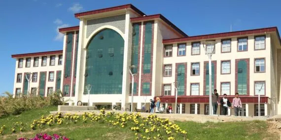 Bayburt Üniversitesi Fark Yaratıyor, Öğrenci Projelerinde Yüzde 70’lik Başarı! Haberi
