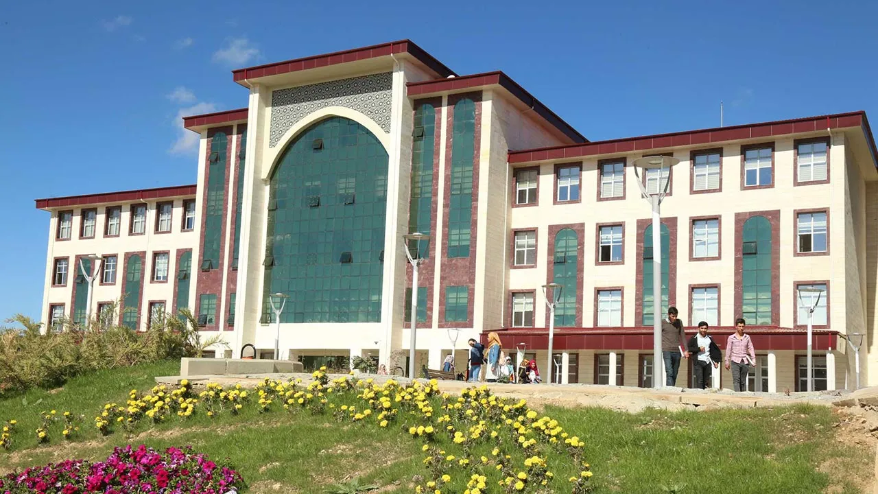 Bayburt Üniversitesi Fark Yaratıyor, Öğrenci Projelerinde Yüzde 70'lik Başarı! Haberi
