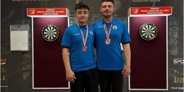 Bayburt Üniversitesi'nden Dartta Çifte Zafer! Türkiye Şampiyonasını Madalyalarla Kapattılar Haberi