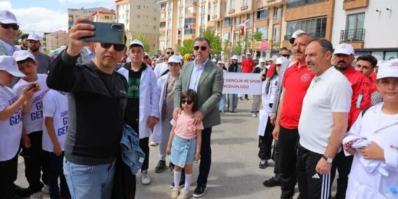 Bayburt Valisi Mustafa Eldivan’dan 19 Mayıs Mesajı, Kurtuluş Meşalesinin 106. Yılı Gururla Kutlanıyor Haberi