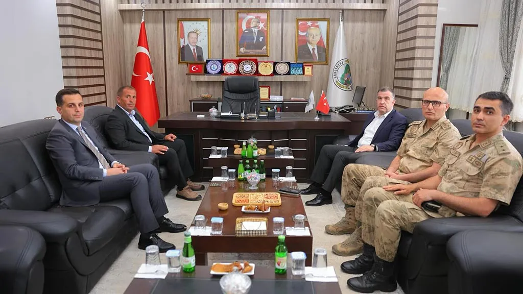 Bayburt Valisi Mustafa Eldivan'dan Gökçedere'ye Taziye Ziyareti Haberi