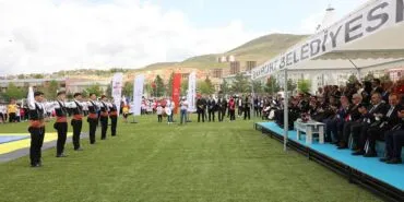 Bayburt'ta 19 Mayıs Bayramı Kutlamaları Renkli Gösterilere Sahne Oldu Haberi
