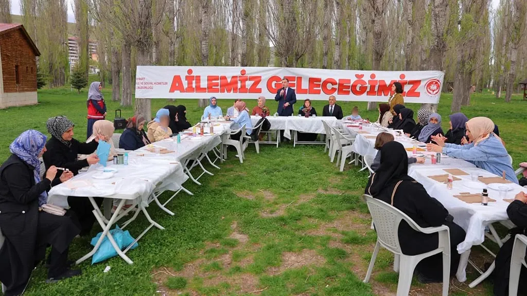 Bayburt'ta Anneler Günü Buluşması, Şehit ve Gazi Anneleri Unutulmadı Haberi