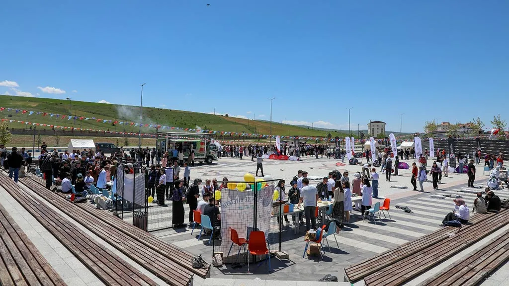 Bayburt'ta Dede Korkut Şenliklerinin Beşinci Gününde Sağlıktan Sanata Dopdolu Bir Gün! Haberi