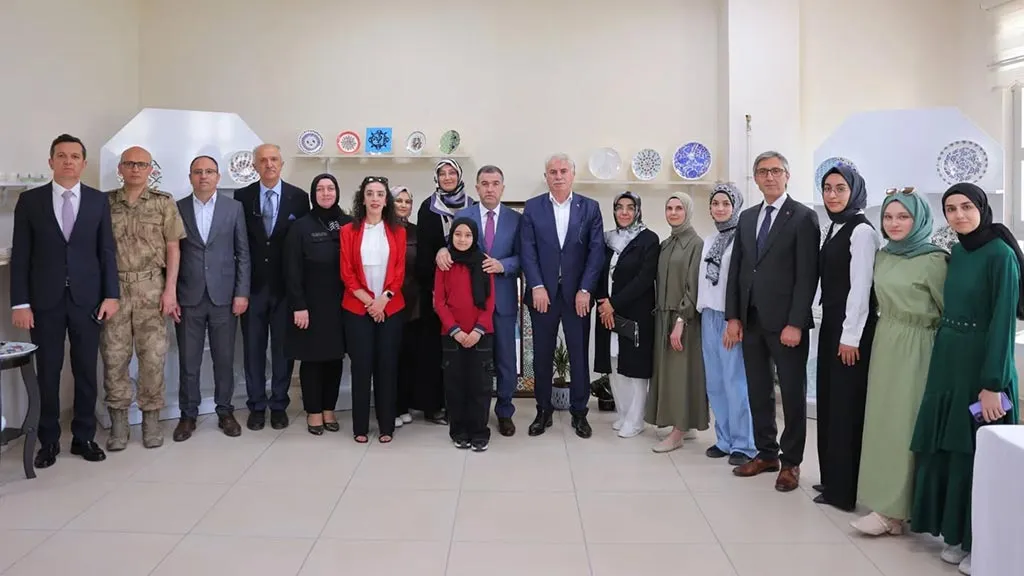 Bayburt'ta El Sanatları Sergisi Açıldı, Kültürel Miras Yaşatılıyor! Haber