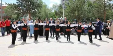Bayburt'ta El Sanatları Sergisi Yoğun Katılımla Açıldı! El Emeği Göz Nuru Eserler Göz Kamaştırdı! Haberi