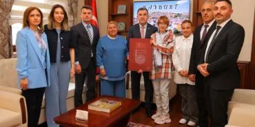 Bayburt'ta Engelsiz Yaşam Merkezi Sakinleri Vali Eldivan'ı Ziyaret Etti Haberi