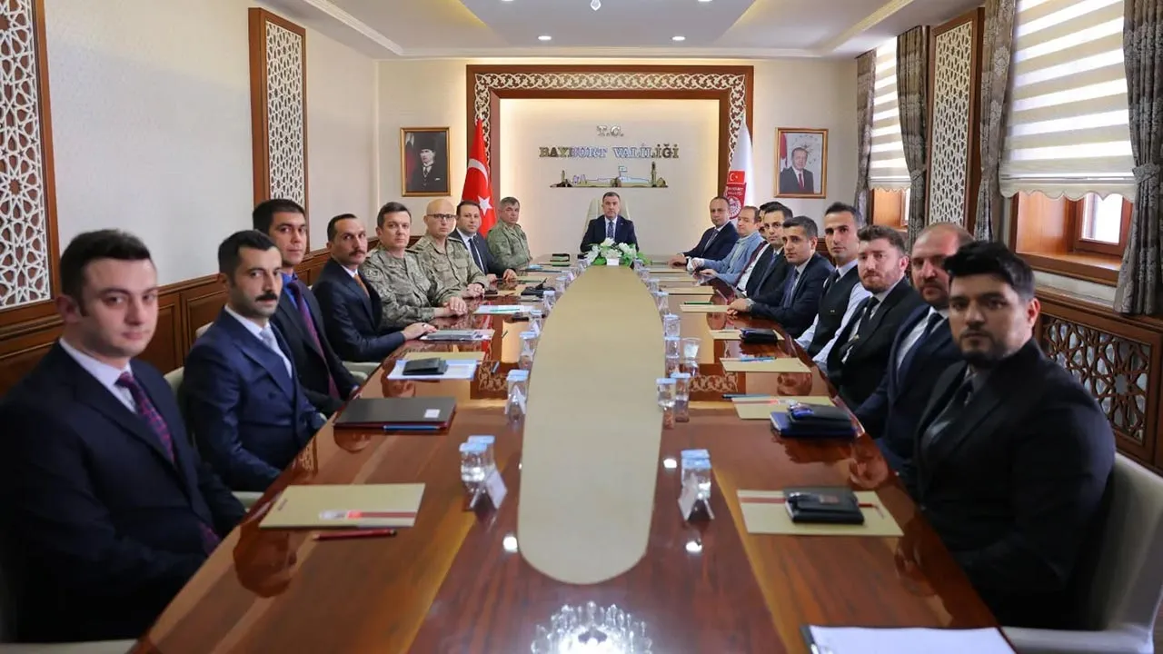 Bayburt'ta Güvenlik Zirvesi Haberi