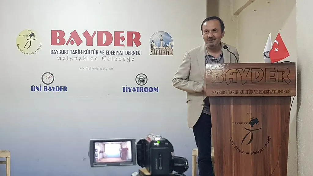 Bayburt'ta İbrahim Erkal'ın Amcasının Oğlu Abdulkadir Erkal Aşık Sümmani'yi Anlattı Haberi