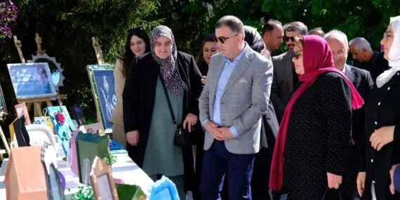 Bayburt’ta Şizofreni Farkındalığı Kermesi, El Emeği Ürünler Umuda Dönüştü! Haberi