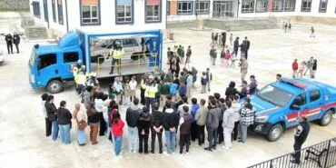 Bayburt'taki Emniyet Kemeri Eğitimi Farkındalık Oluşturdu Haberi