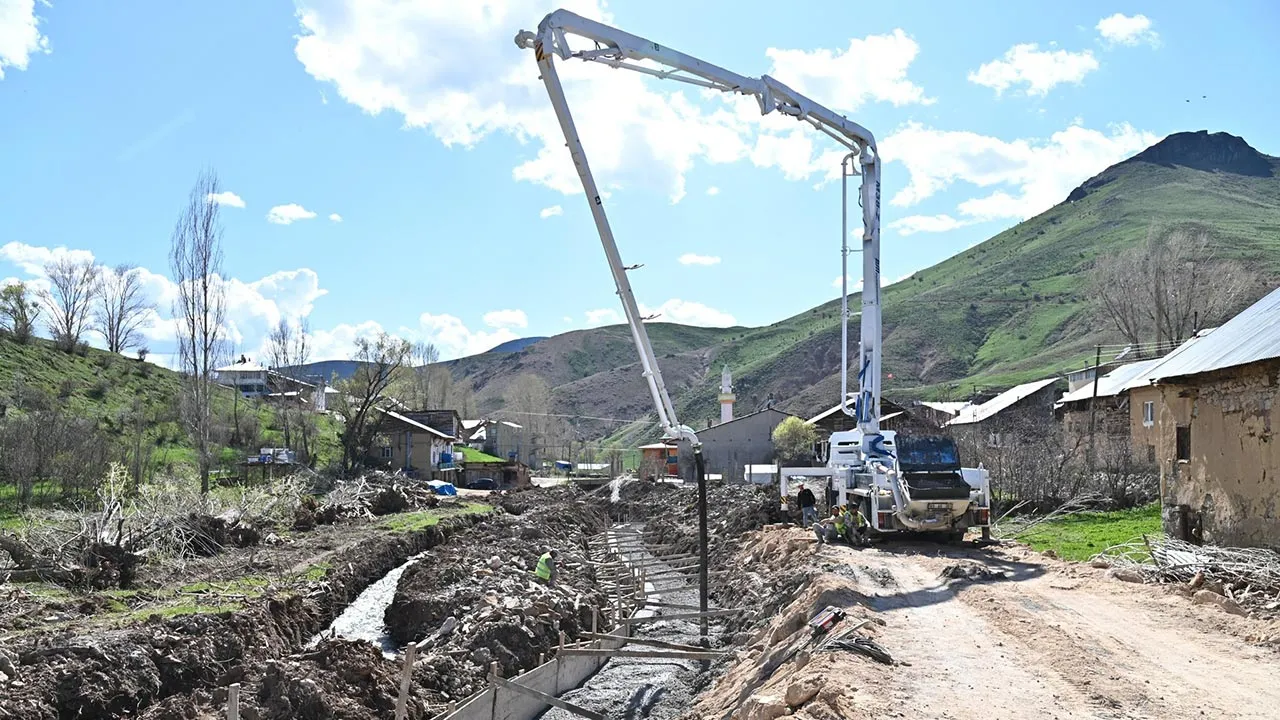 DSİ Bölge Müdürü Sahada! Bayburt'taki Yatırımlar Yerinde İncelendi Haberi