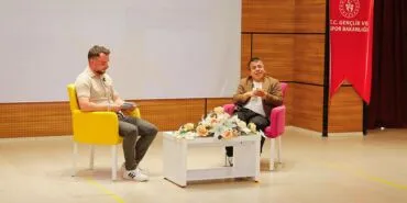 Efsane Halterci Halil Mutlu, Bayburt Üniversitesi'nde Gençlere İlham Oldu, Başarı Sırlarını Paylaştı Haberi