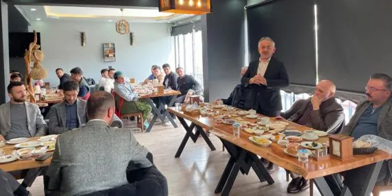 Türkiye Diyanet Vakfı Bayburt Gençlik Kolları Tanıtım Toplantısıyla Gençlerle Buluştu Haberi