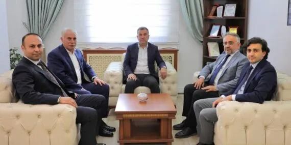 Vali Eldivan ve Başkan Memiş’ten Müftü Danacı’ya Taziye Ziyareti Haberi