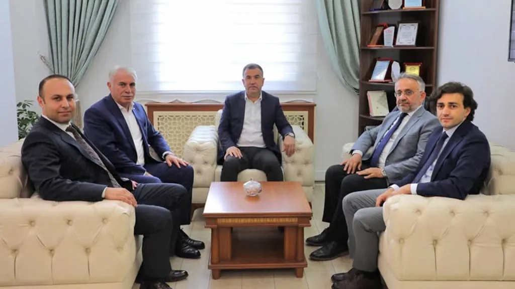 Vali Eldivan ve Başkan Memiş'ten Müftü Danacı'ya Taziye Ziyareti Haberi