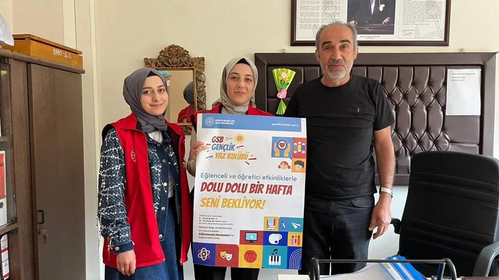Bayburt Gençlik Merkezleri Yaz Kulübü Okullarda Tanıtıldı: Başvurular Başladı!