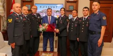 Bayburt Jandarma'dan Vali Eldivan'a Anlamlı Ziyaret