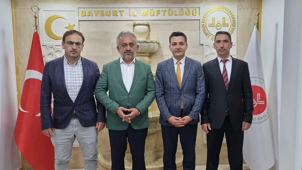 Bayburt Müftülüğünden Nihat Acar, Muhammet Berat Türkmen ve Hüseyin Erdoğan'a Veda Programı