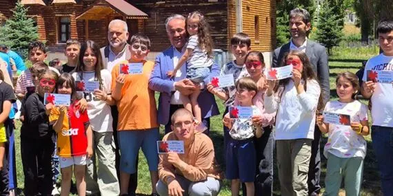 Bayburt Müftülüğünden Yetim Çocuklara Özel Piknik ve Karne Hediyeleri
