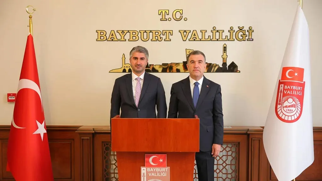 Bayburt Valisi Eldivan, Bakan Yardımcısı Tarıkdaroğlu'nu Ağırladı