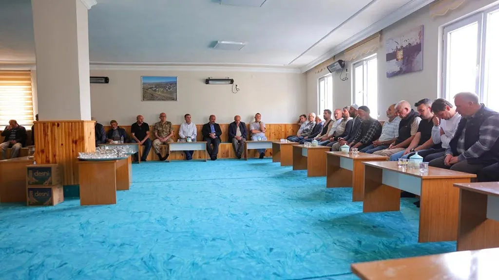 Bayburt Valisi Eldivan'dan Erenli Köyü'ne Taziye Ziyareti Haberi