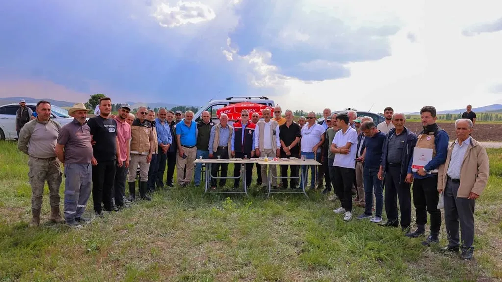 Bayburt'ta Tarım ve Hayvancılığa Can Suyu 300 Dekar Yeni Mera Oluşturuldu!