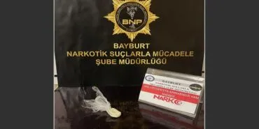 Bayburt'ta Uyuşturucu Operasyonu, Bonzai Hammaddesi Ele Geçirildi, 3 Gözaltı!