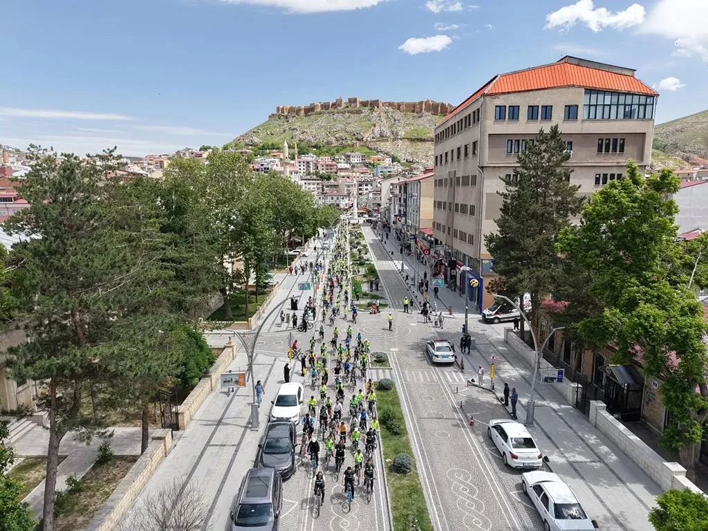 Bayburt'ta Yeşilay Bisiklet Şöleni Haberi