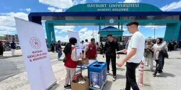 Bayburt'ta YKS Sonrası Kalemler Köy Okulları İçin Toplandı
